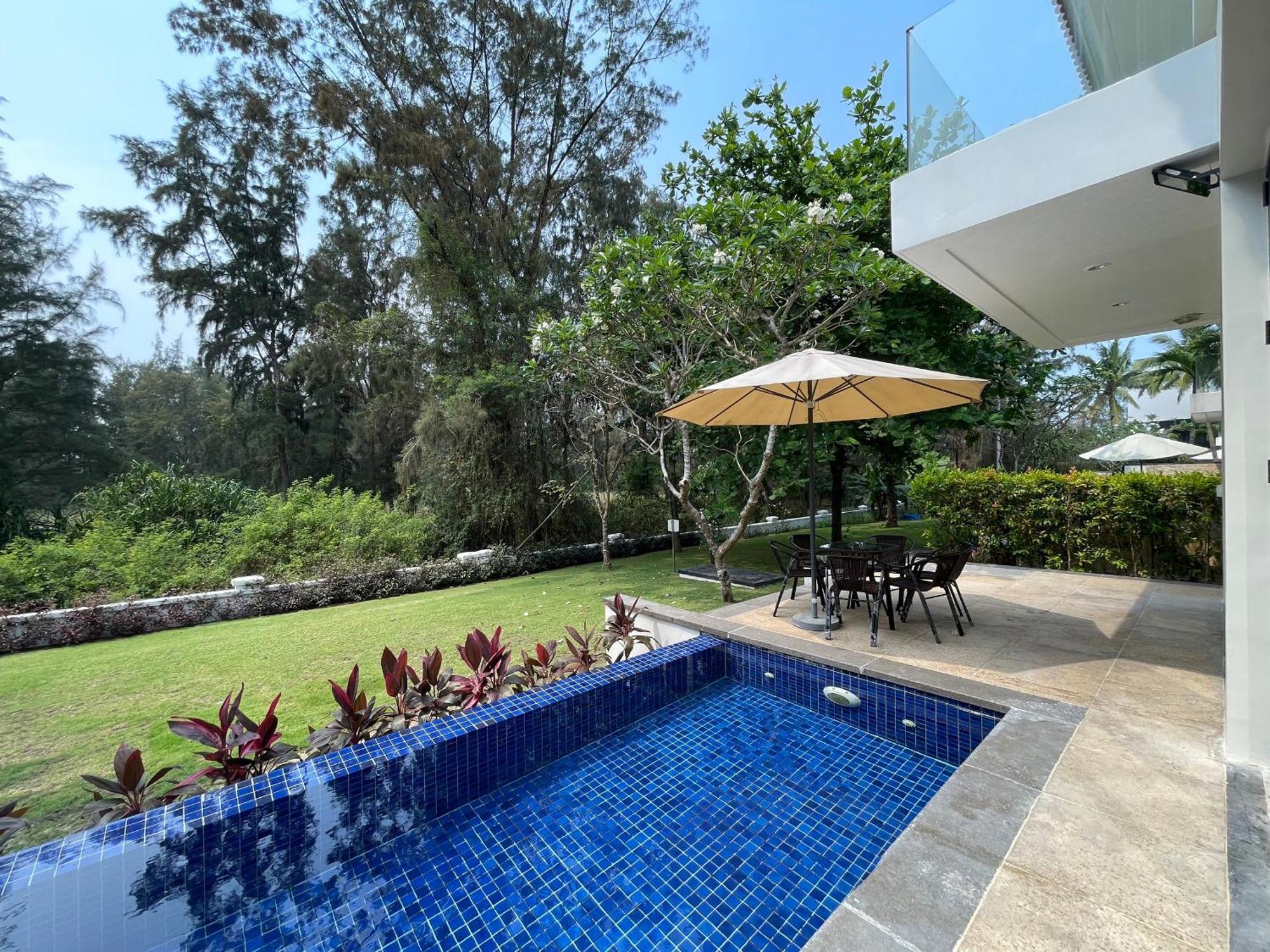 Luxury Pool Villa Close To The Private Beach Дананг Экстерьер фото